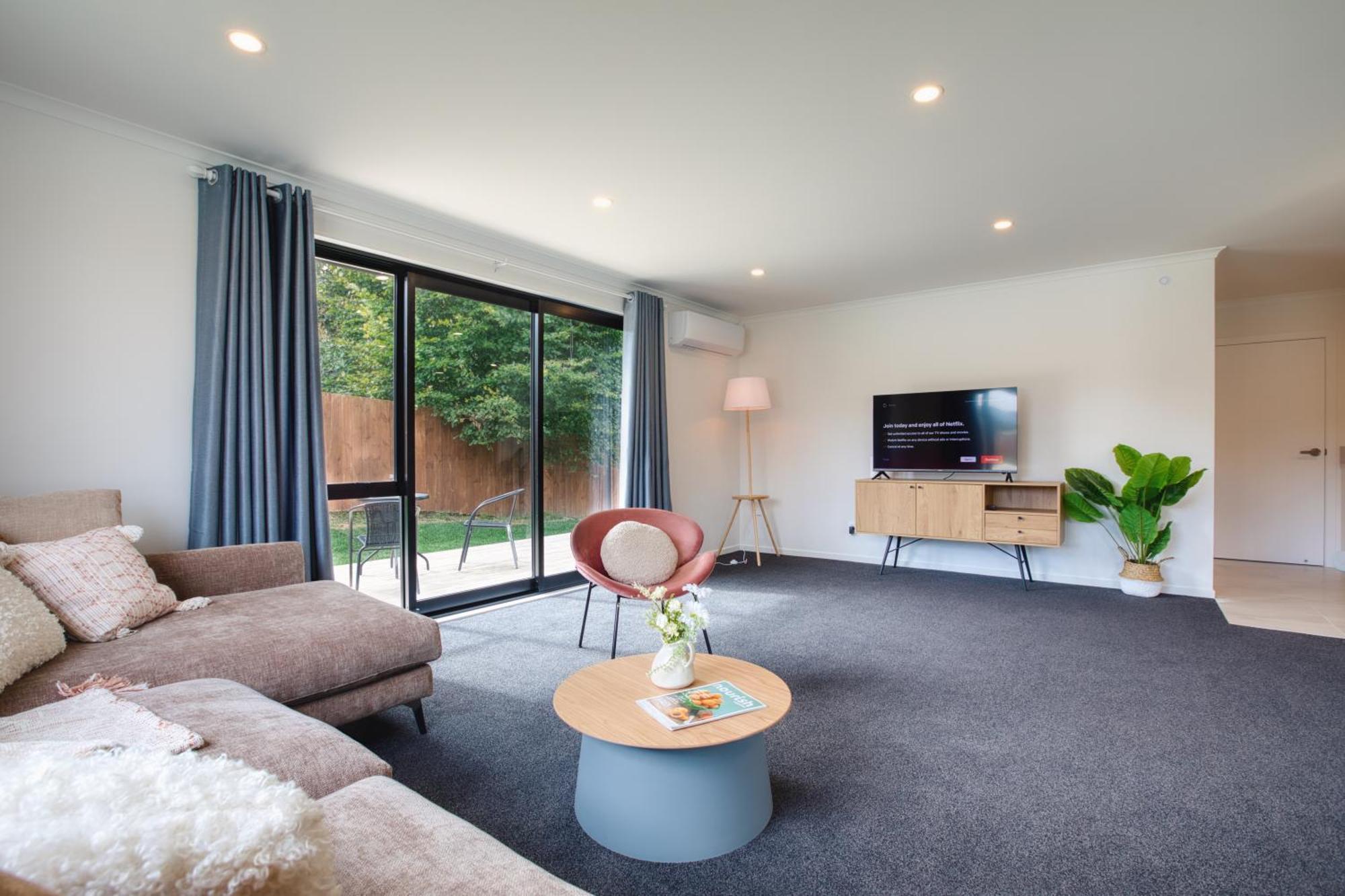 Stylish 4 Bedroom House Brand New In Rotorua Bagian luar foto