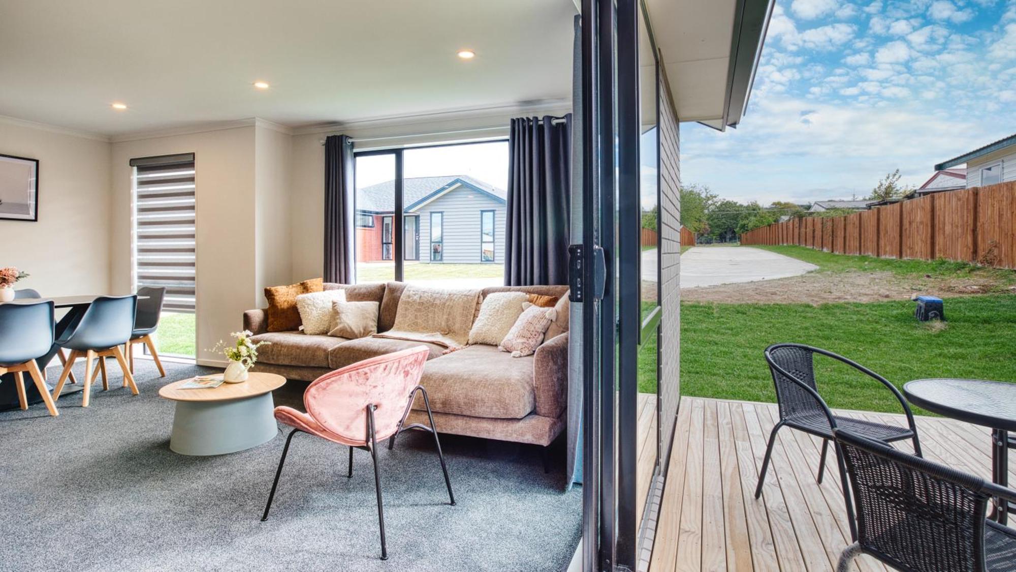 Stylish 4 Bedroom House Brand New In Rotorua Bagian luar foto